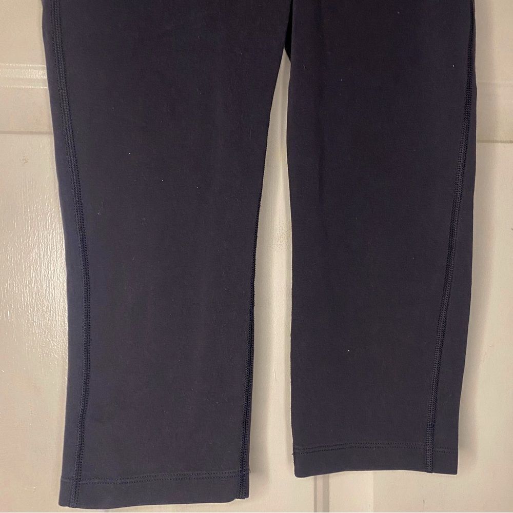 NIKE Legend Slim Fit Dri-Fit Capri Athletic Pants - Picture 4 of 8